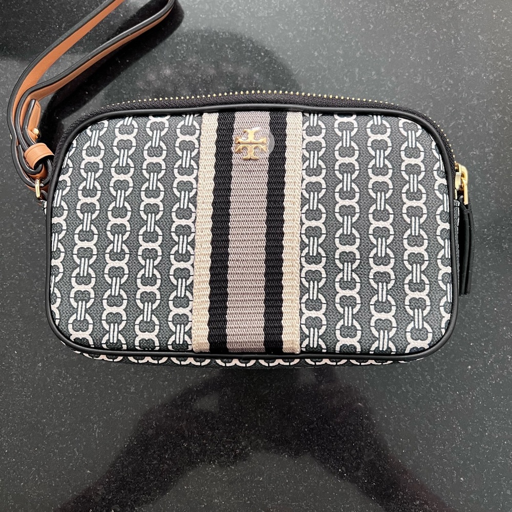 Tory Burch Black and Gray Geometric Clutch
